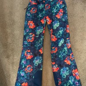 Obermeyer Malta insulated women’s snow pants - size 4